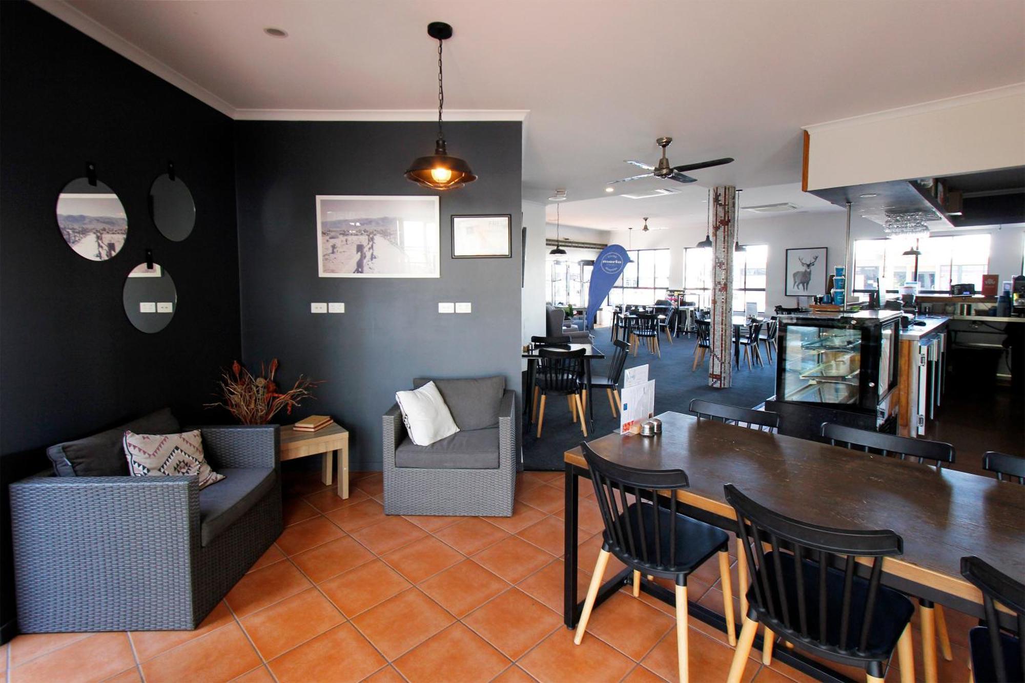 Coffee House Apartment Motel Rockhampton Bagian luar foto