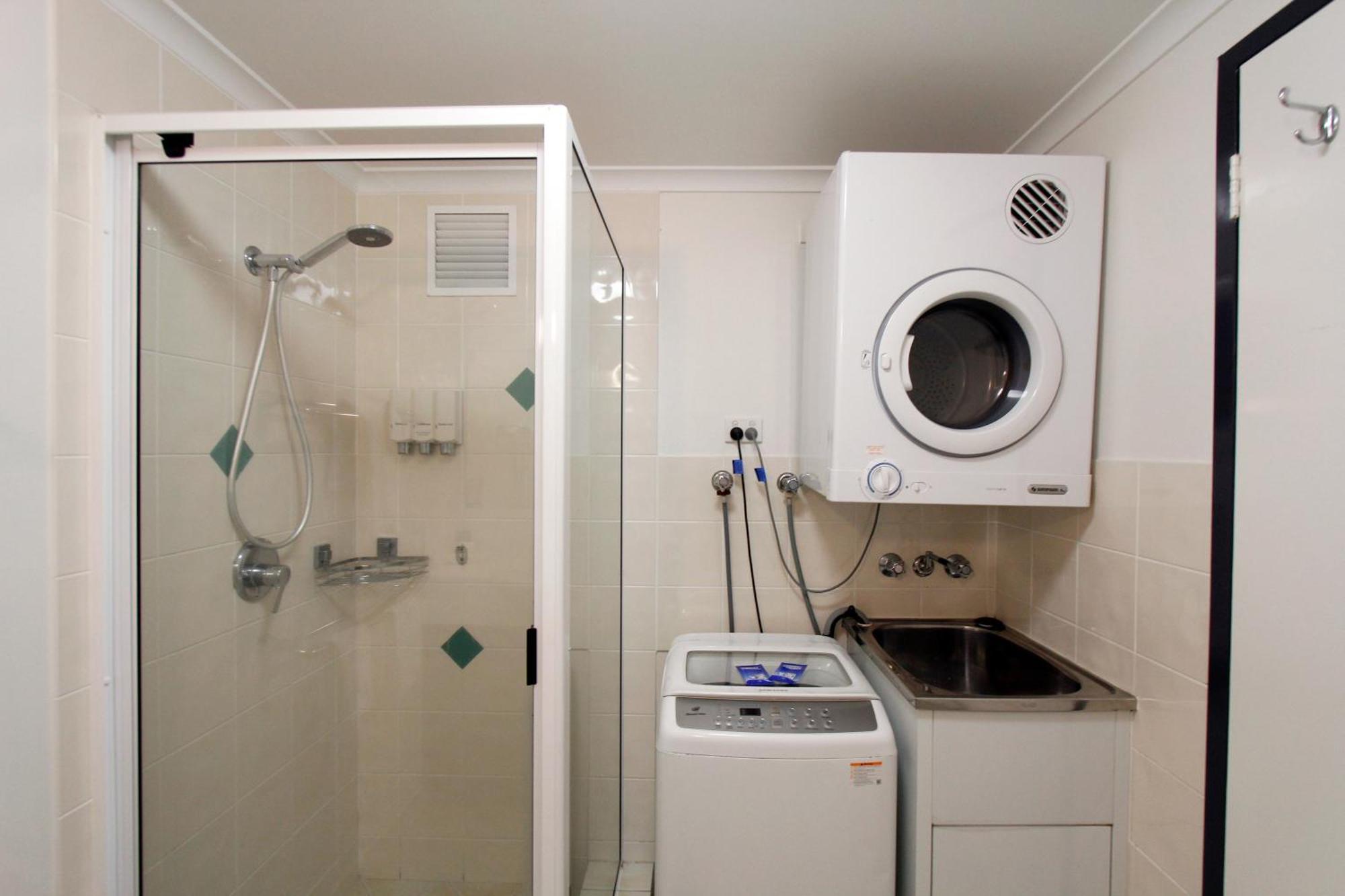 Coffee House Apartment Motel Rockhampton Bagian luar foto