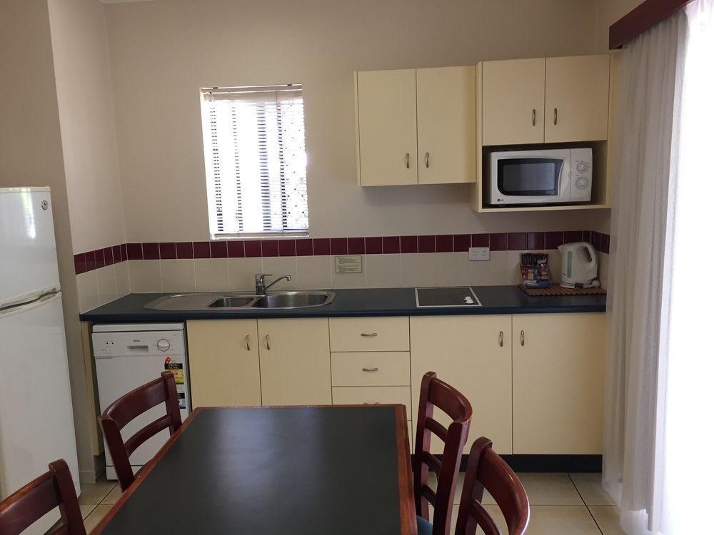 Coffee House Apartment Motel Rockhampton Bagian luar foto