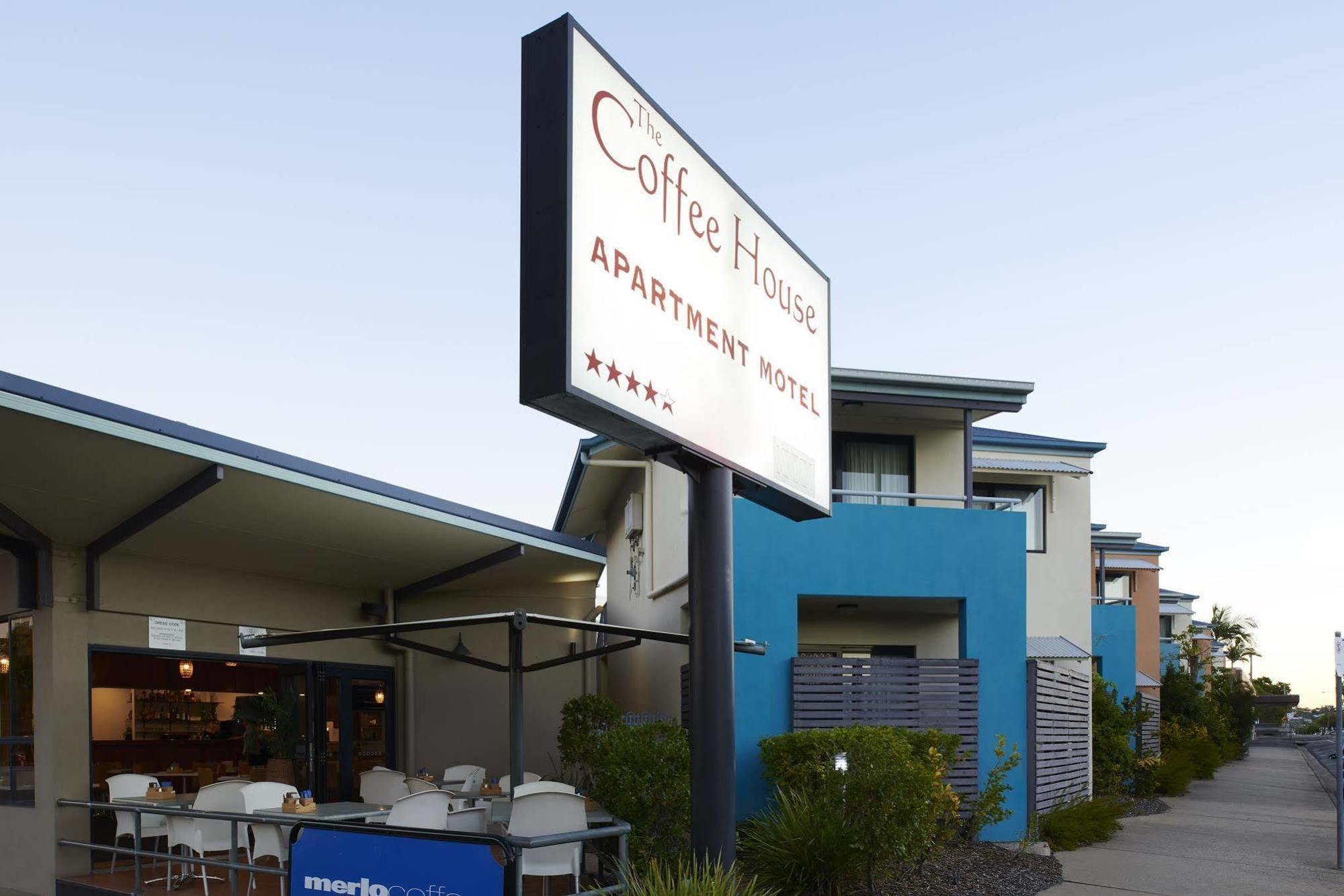 Coffee House Apartment Motel Rockhampton Bagian luar foto