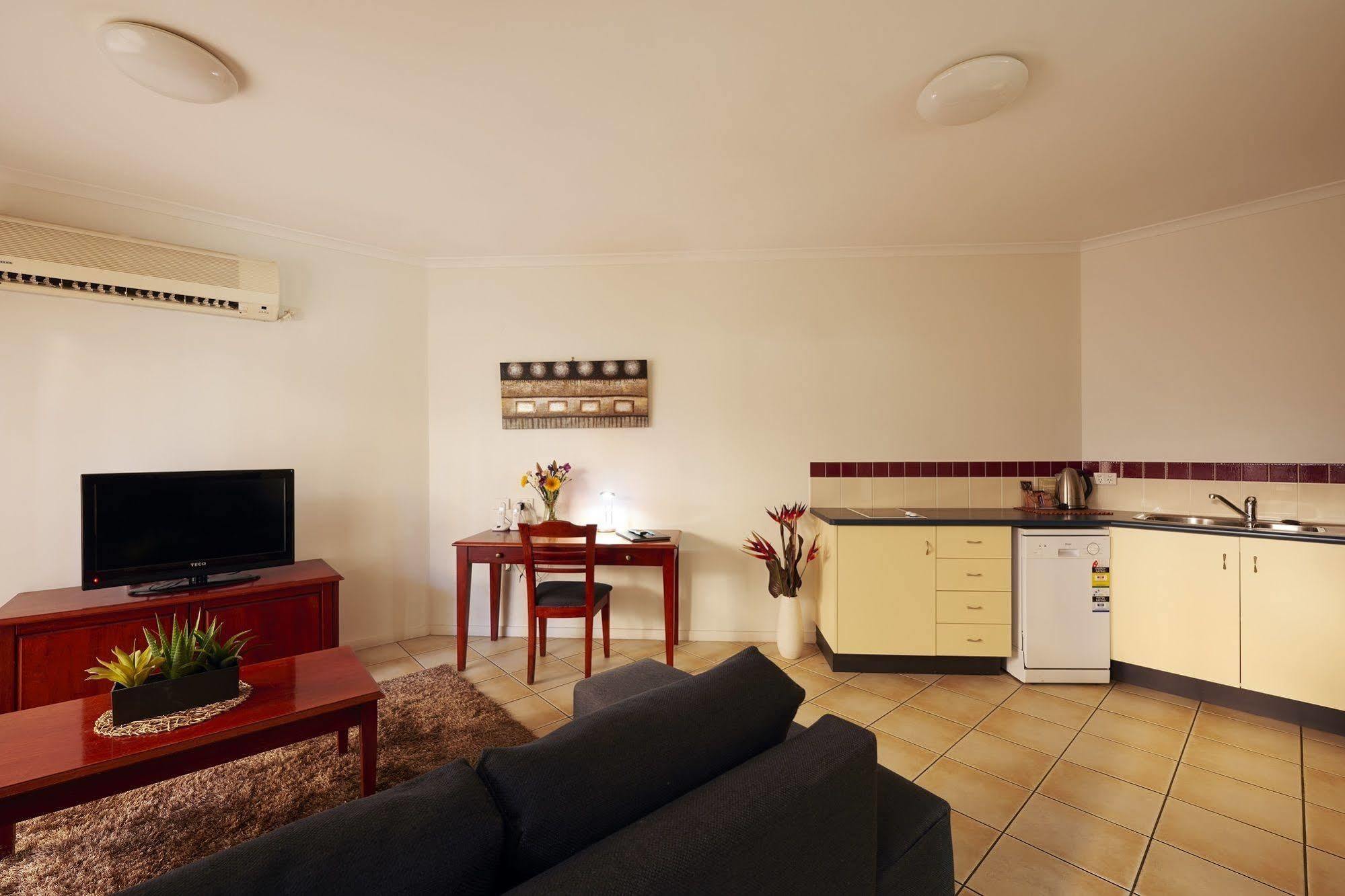 Coffee House Apartment Motel Rockhampton Bagian luar foto