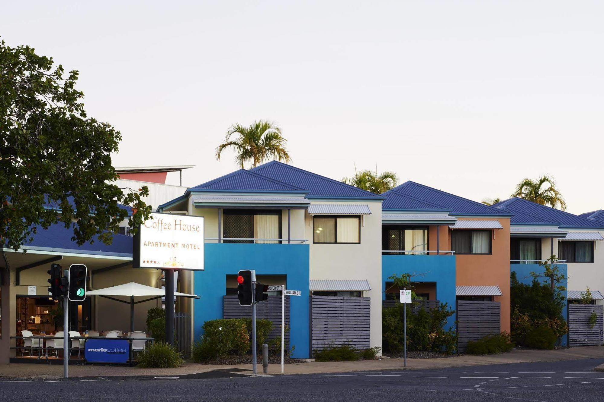 Coffee House Apartment Motel Rockhampton Bagian luar foto